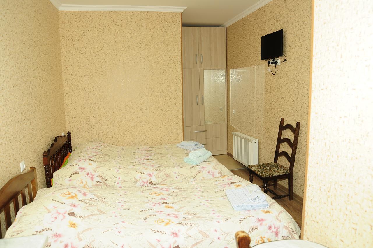 Riverside Hotel Borjomi ภายนอก รูปภาพ